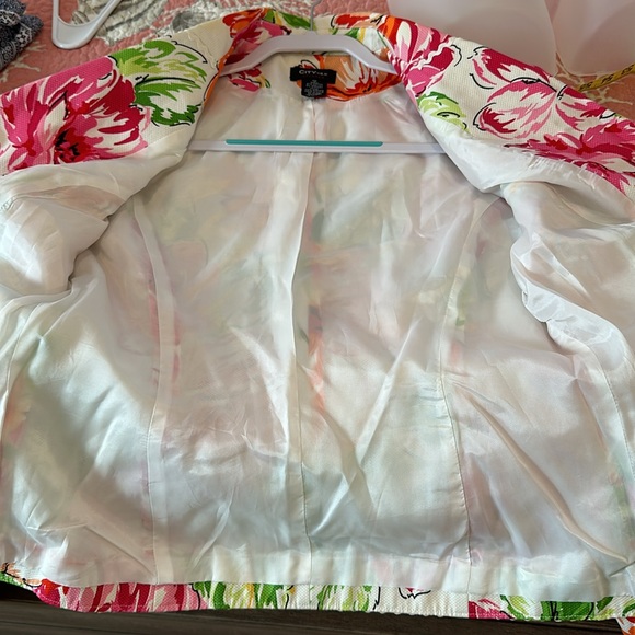 City Silk stretch lined blazer in beautiful bright flowers - Picture 8 of 9